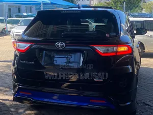 Toyota Harrier 2.0 2018 Black