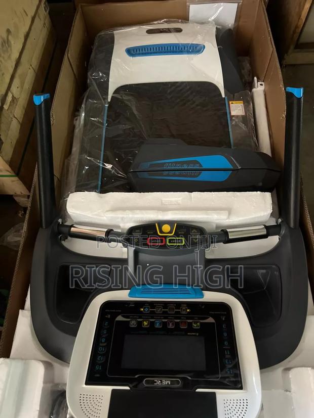 Strong Durable Commercial Treadmill - main view