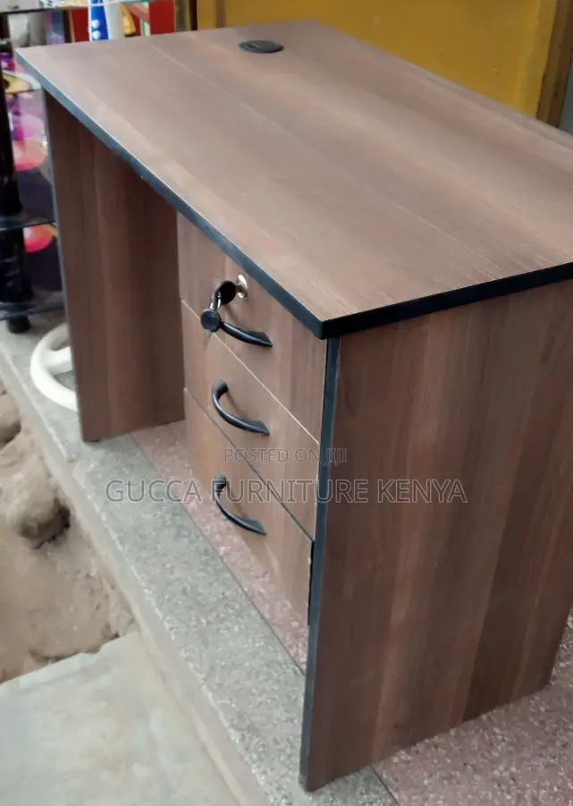 Clerical Desking:Polished Wooden Office Desk With 3-Drawers