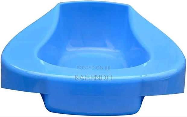 Plastic Bed Pan - thumbnail 2