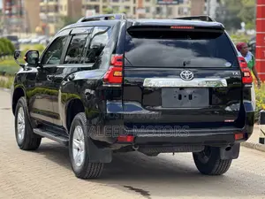 Toyota Land Cruiser Prado 2.7 2019 Black