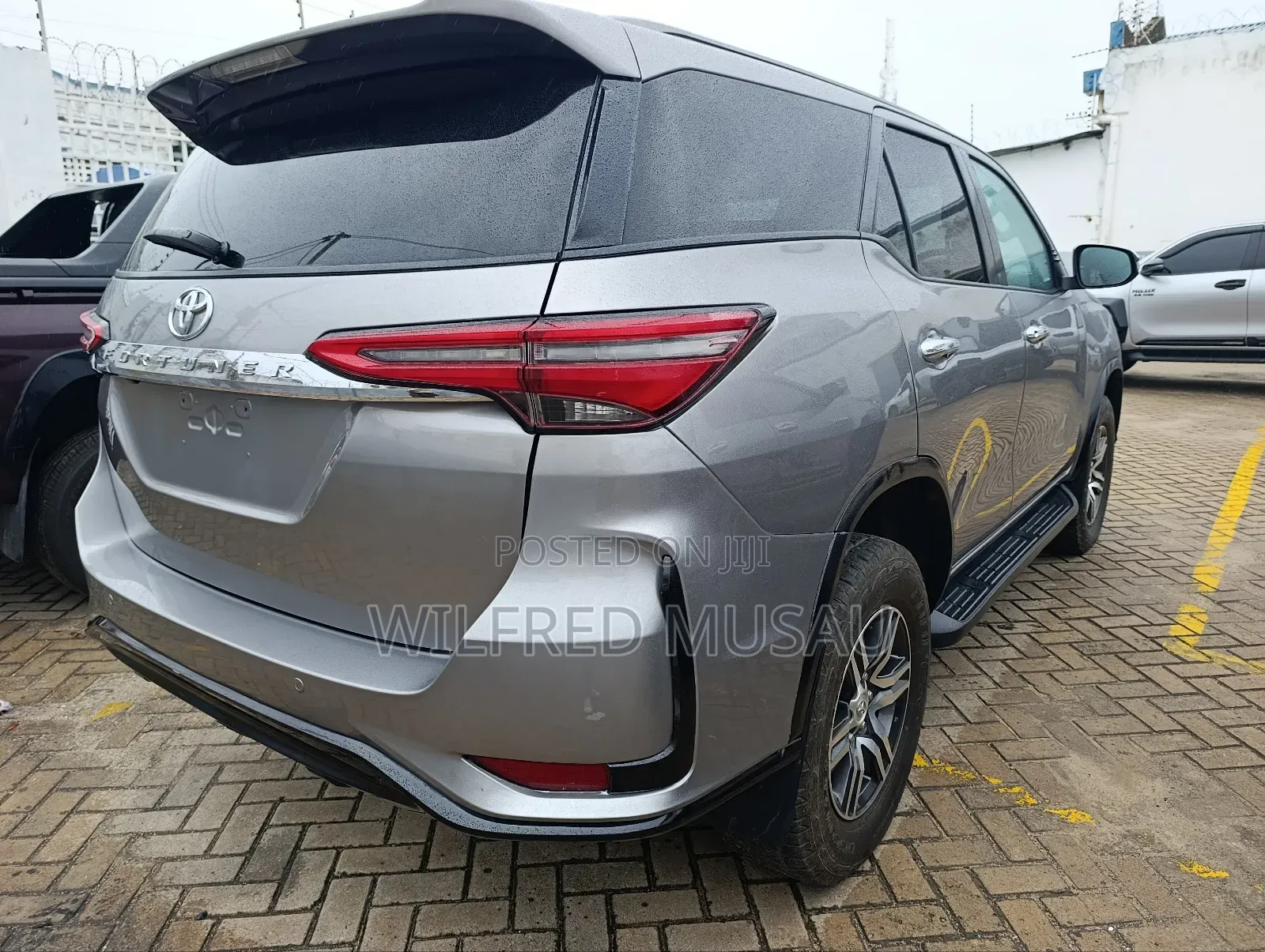 Toyota Fortuner 2018 Silver