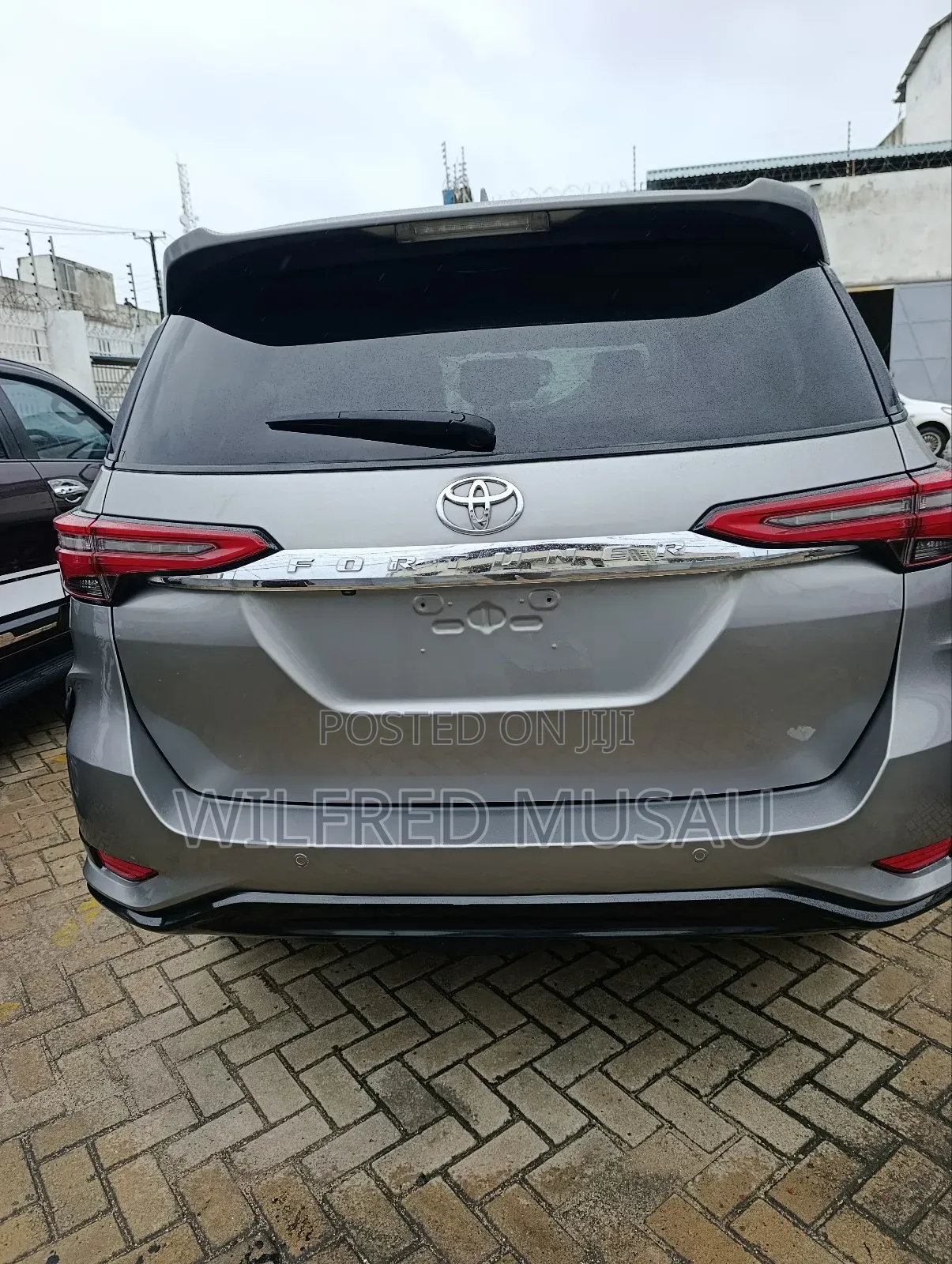 Toyota Fortuner 2018 Silver