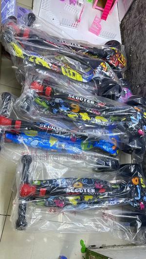 Foldable Graffiti Scooter - thumbnail 2