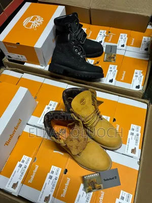 Louis Vuitton X Timberland 6-in Ankle Boot
Size 40-45 Brown
