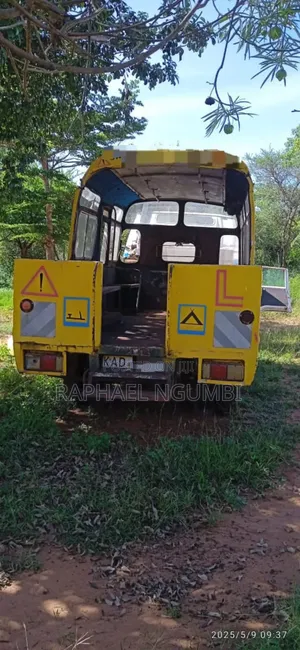 Mitsubishi Canter Kad (Previously Used For Driving School)