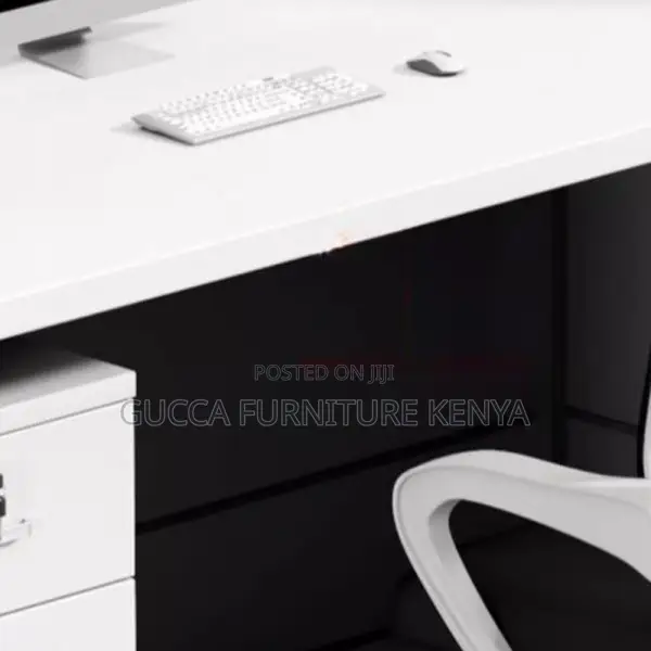 Workstations: Rectangular Office Working Station for 4-User