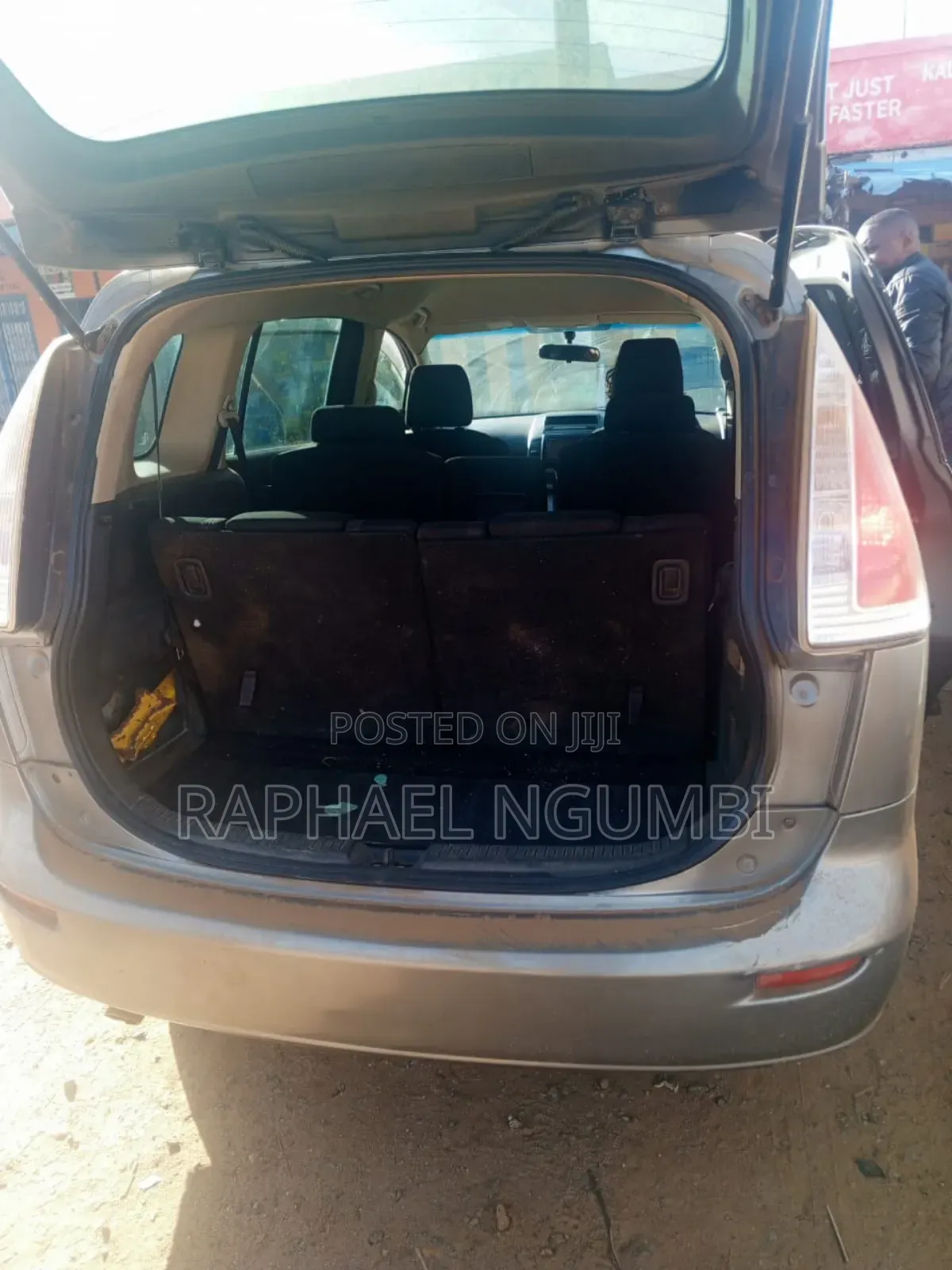 Mazda Premacy 2012 Silver
