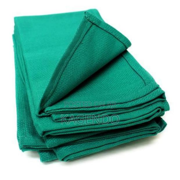 Green Towel/Drapes - main view
