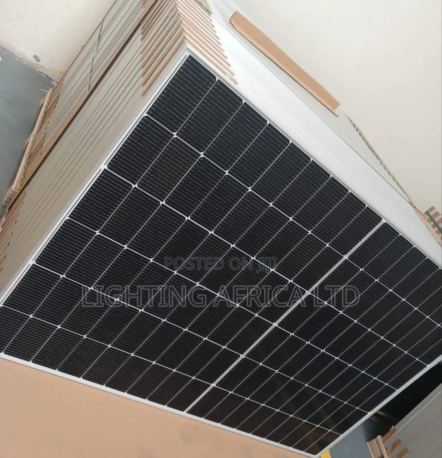 New Arrivals 700w/48v Bifacial Solar Panels on Offer Bulk