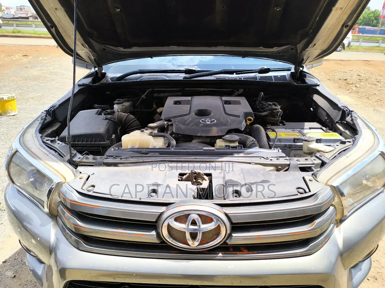Toyota Hilux 2015 Gray