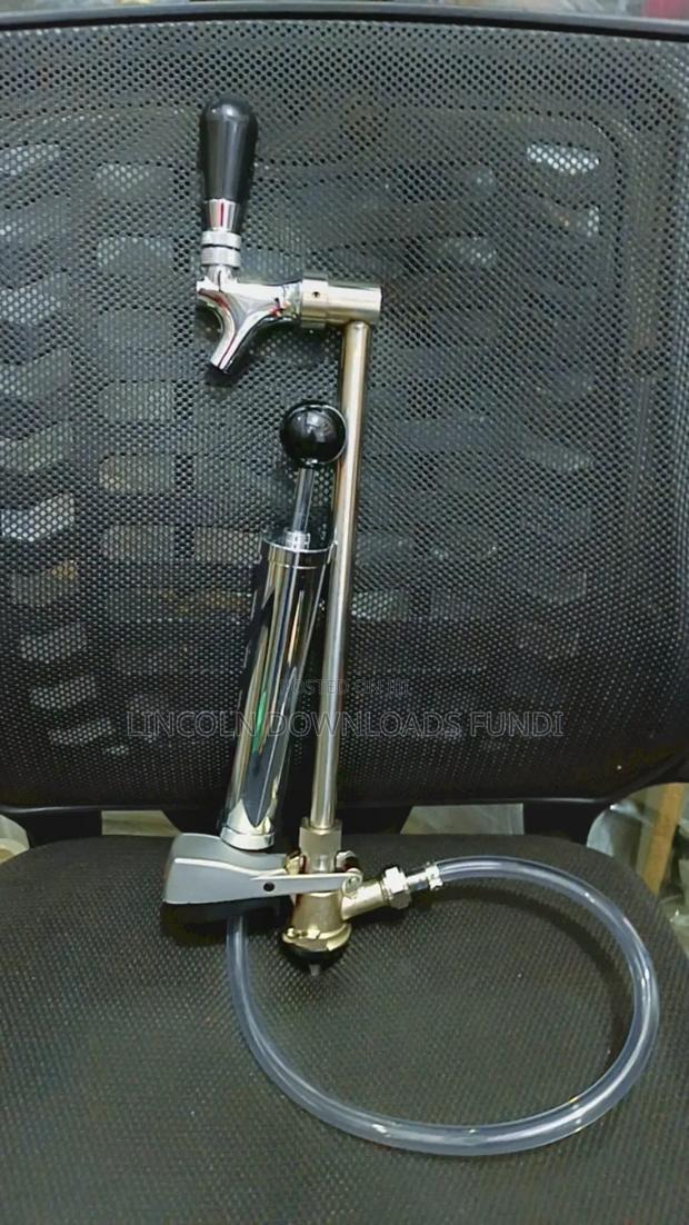 Hand Pumping Keg Pumps - main view