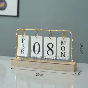 Desktop Calendar With Light_hg