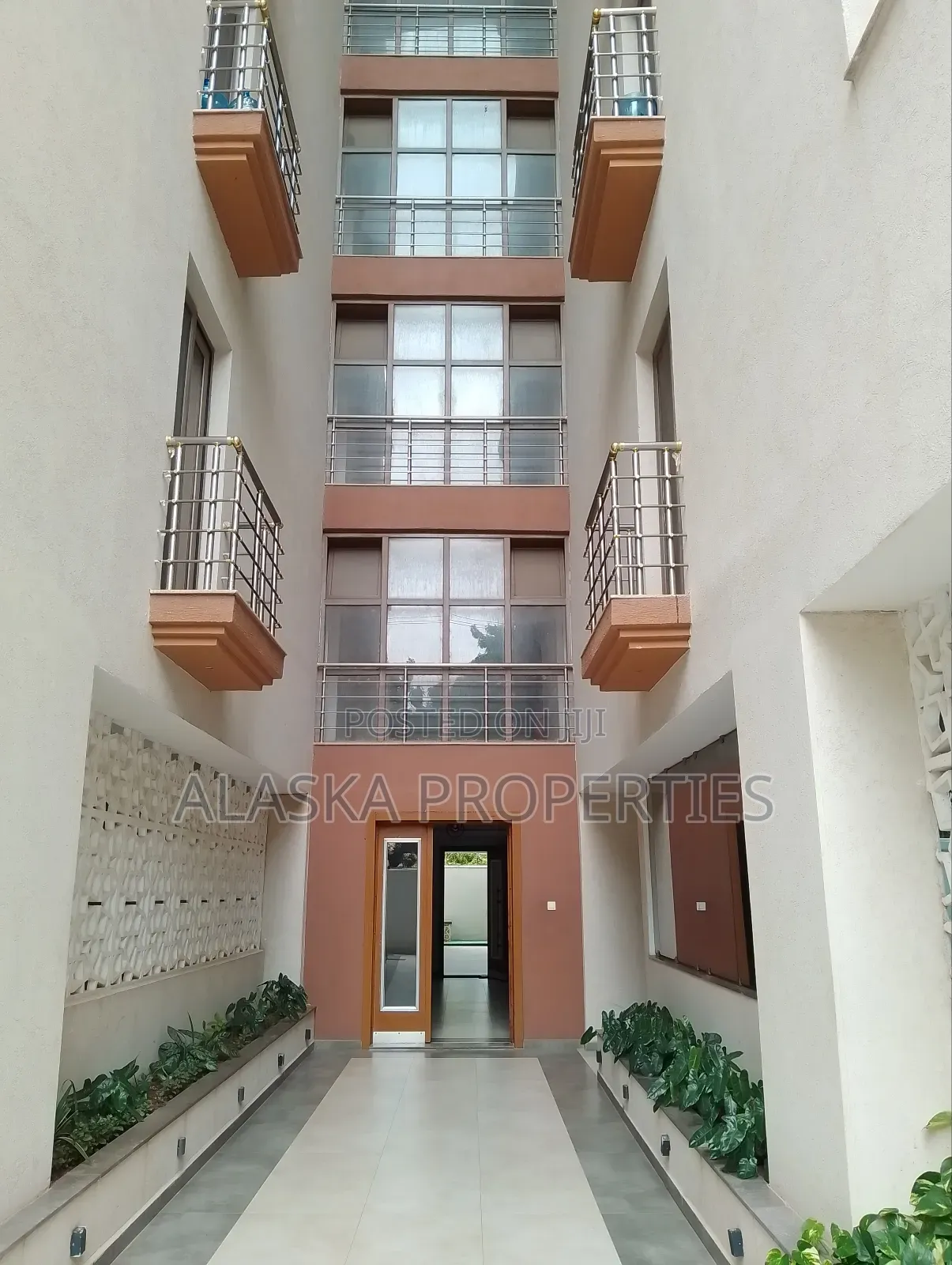 3bdrm Apartment in Nyali Estate for sale