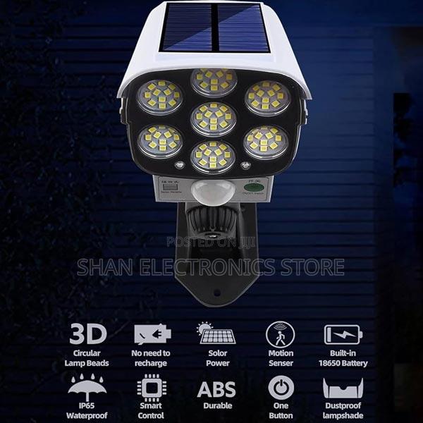 Solar Monitoring Lamp. Dummy Cctv Camera.Motion Sensor Sola