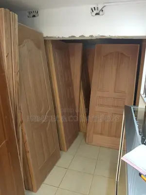 Flash Doors Semi Solid. Standard and Customized