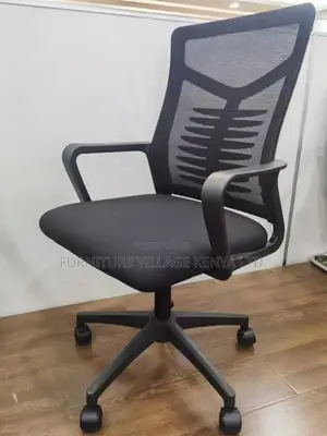 Office Chair: Swivel Chair for Ergonomic Office Support