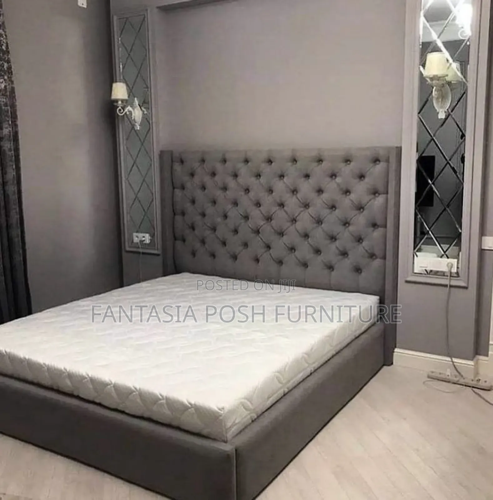 5*6 Posh Chester Bed in Button Tufting With Washable Fabric