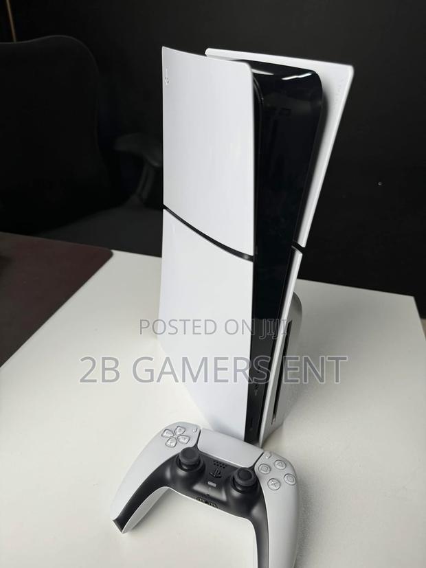 Ps5 Slim 2 Months Used - thumbnail 2
