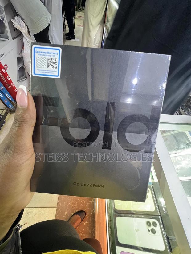 New Samsung Galaxy Z Fold4 512 GB Black