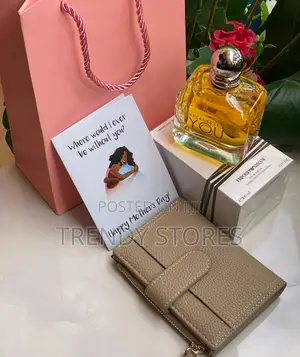 Mother's Day Gift Pack With Perfume Tester
