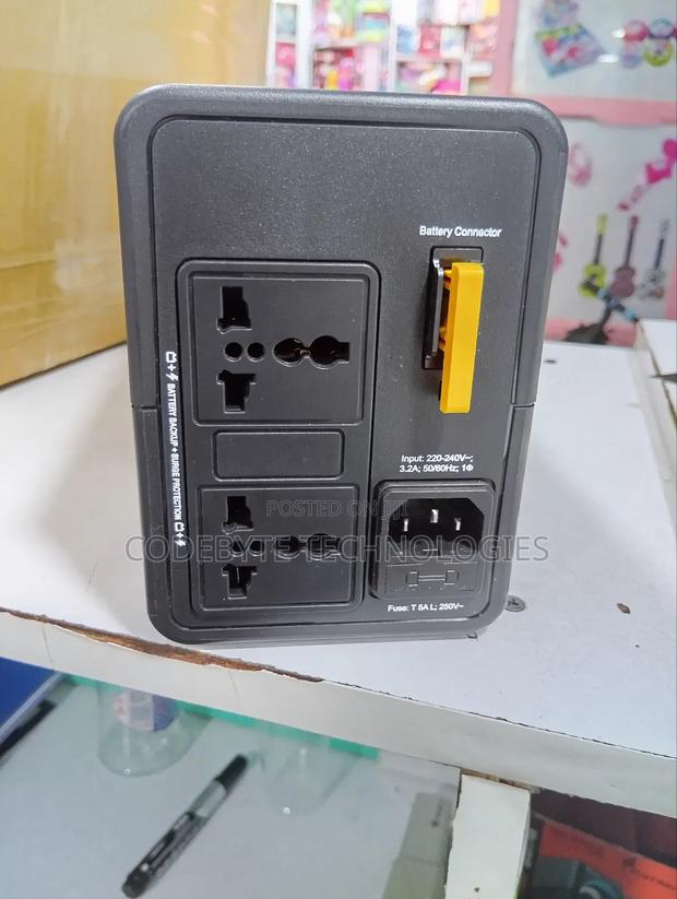 Apc Easy Ups BVX 700va, 230v, Avr, Usb Charging,Universal So - main view