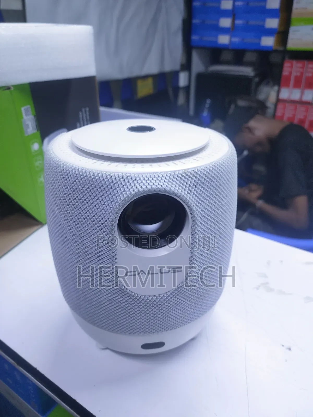  Smart Android Projector Super Bright