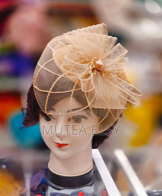 Brawn Laced Mini Fascinators - thumbnail 2