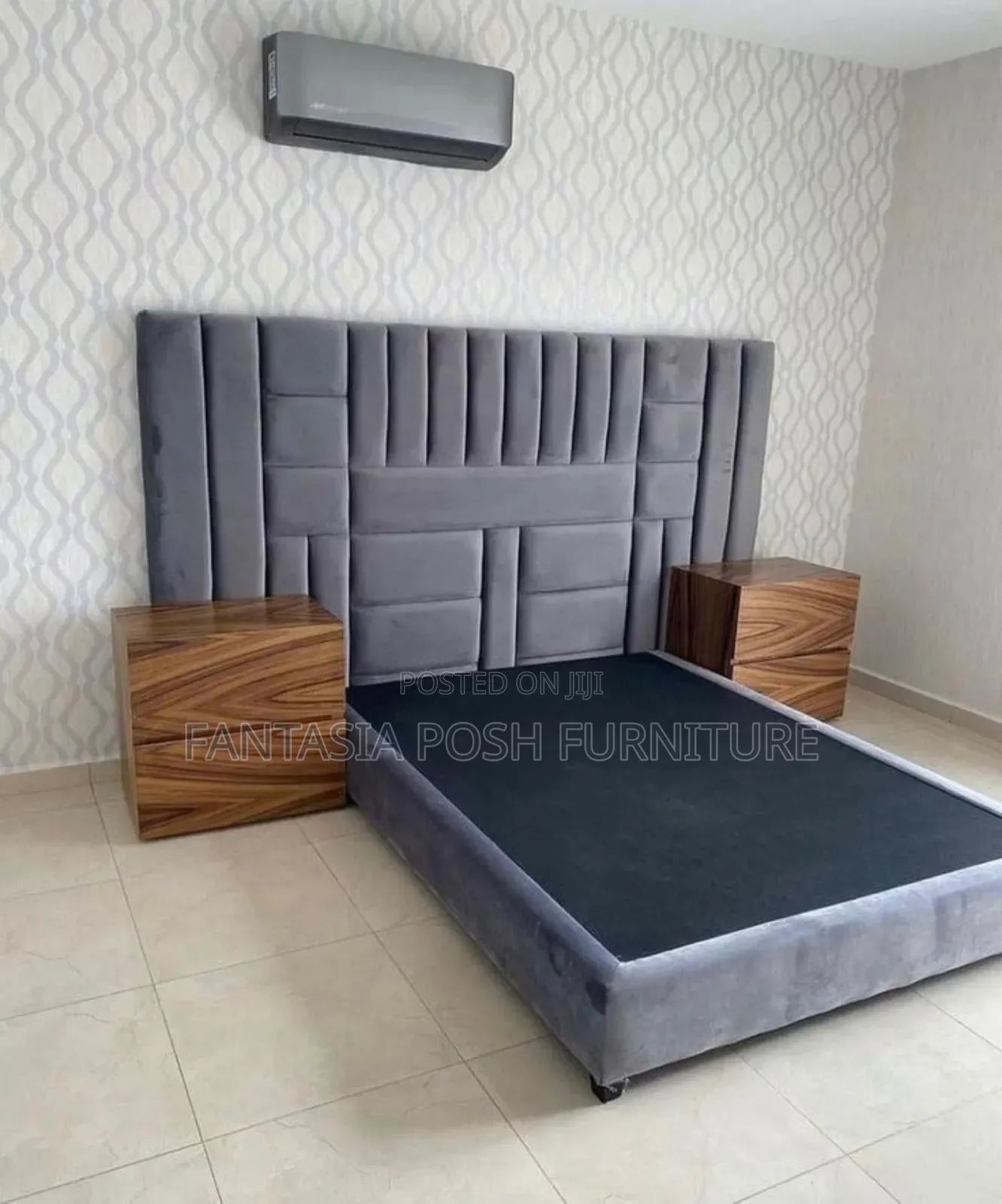 Elegant Mocket Bed With Brown Fabric 5*6