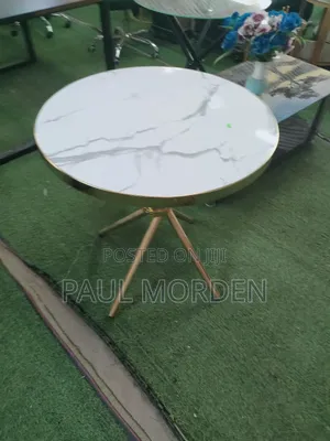 Dining Table With Garden Gold Stand