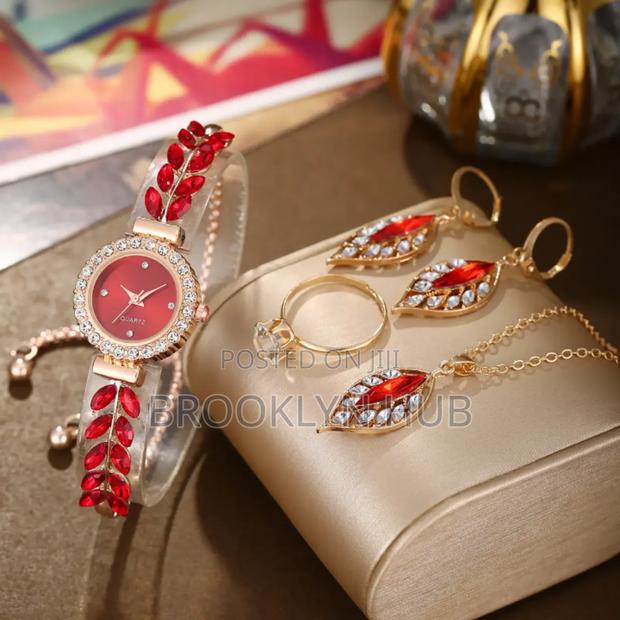Elegant 5 PCS Love Heart Gifts