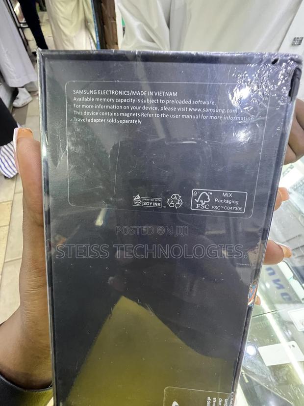 New Samsung Galaxy Z Flip4 256 GB Black - thumbnail 4