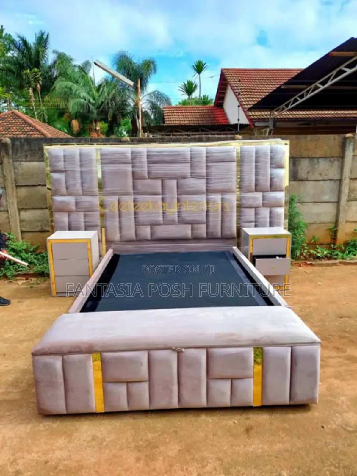 Classy Modern Chester Bed