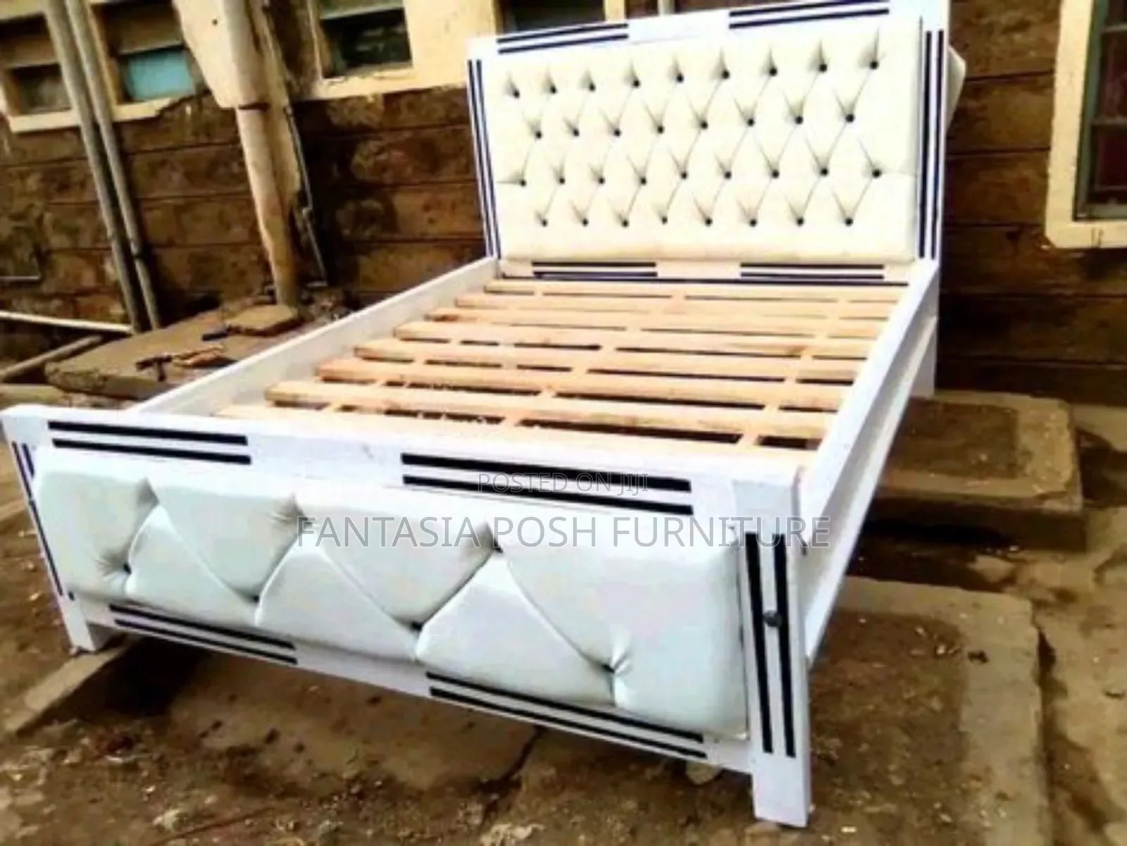 Modern White Black 5*6 Bed