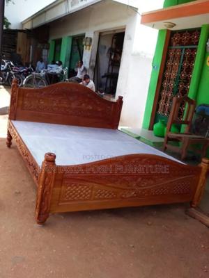 Carved Wooden 5*6 Bed