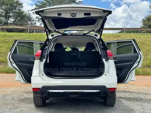 Nissan X-Trail 2019 White