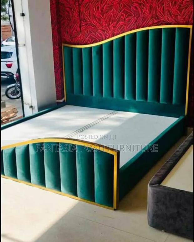 Elegant Emerald Green Gold 5*6 Bed