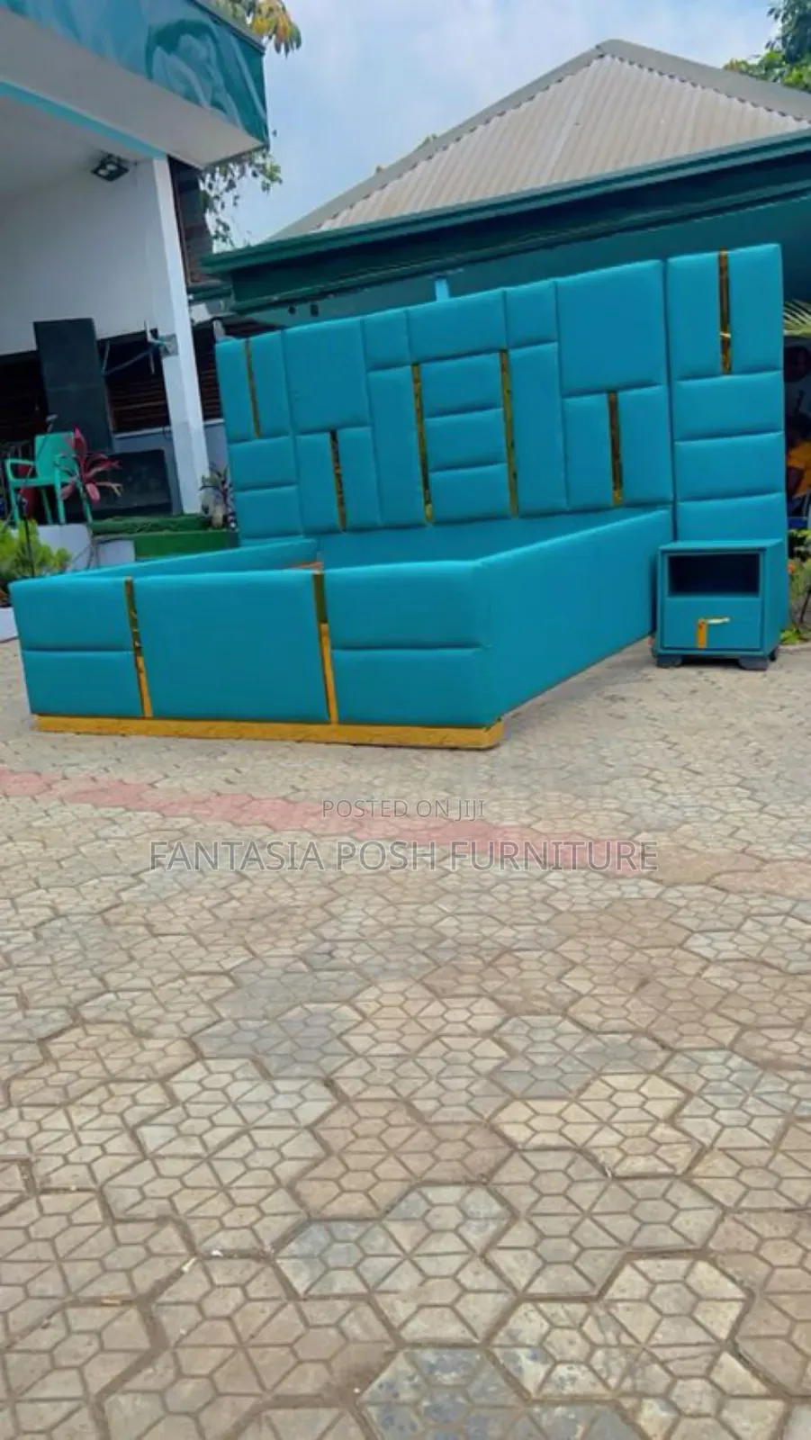 5x6 Stunning Teal Gold Bed + 2 Sideboxes - Payment on Delivery