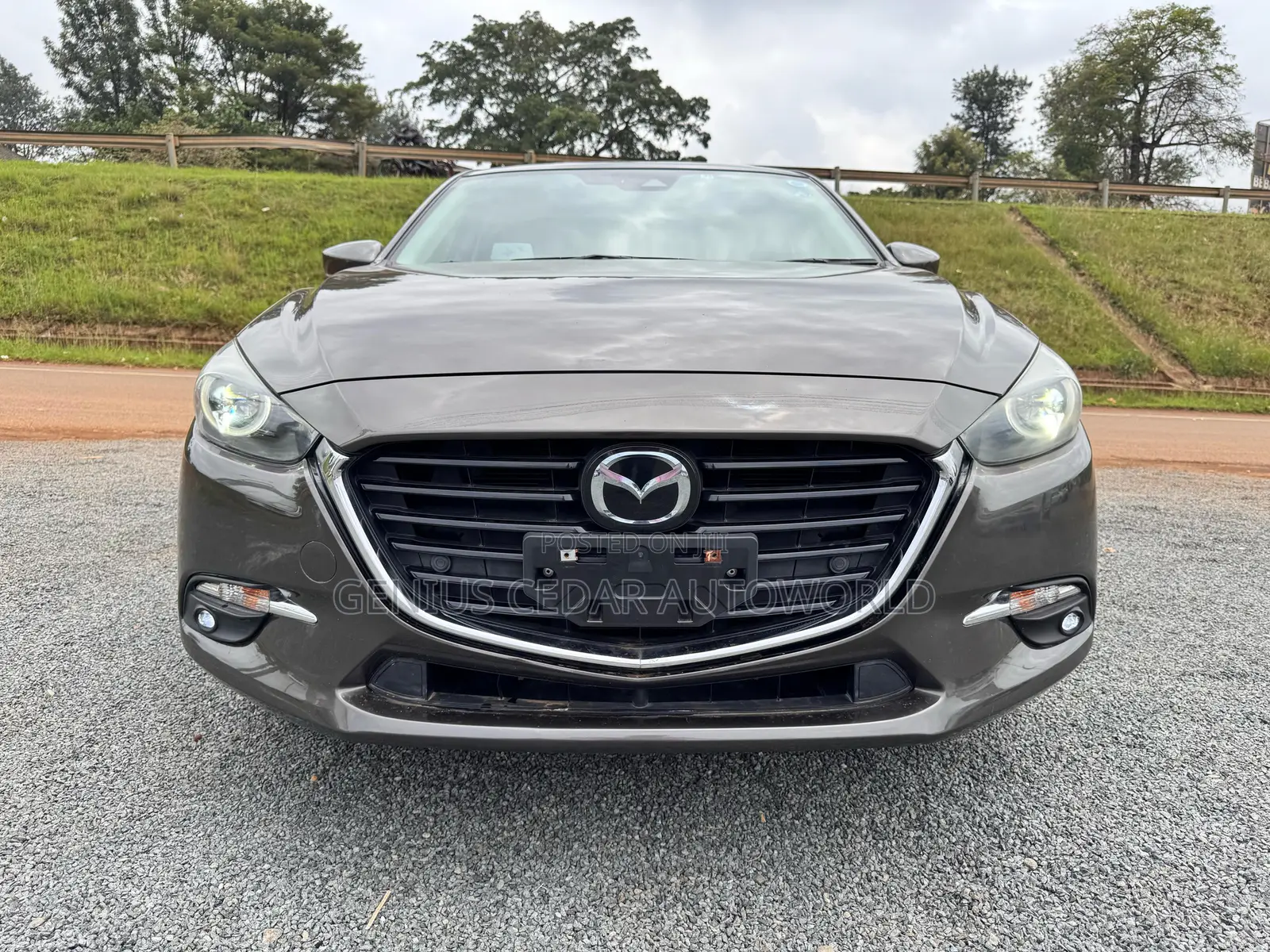 Mazda Axela 2018 Brown