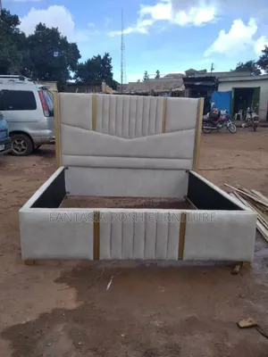 5x6 Majestic-Touch Stunning Chester Bed - Free Delivery