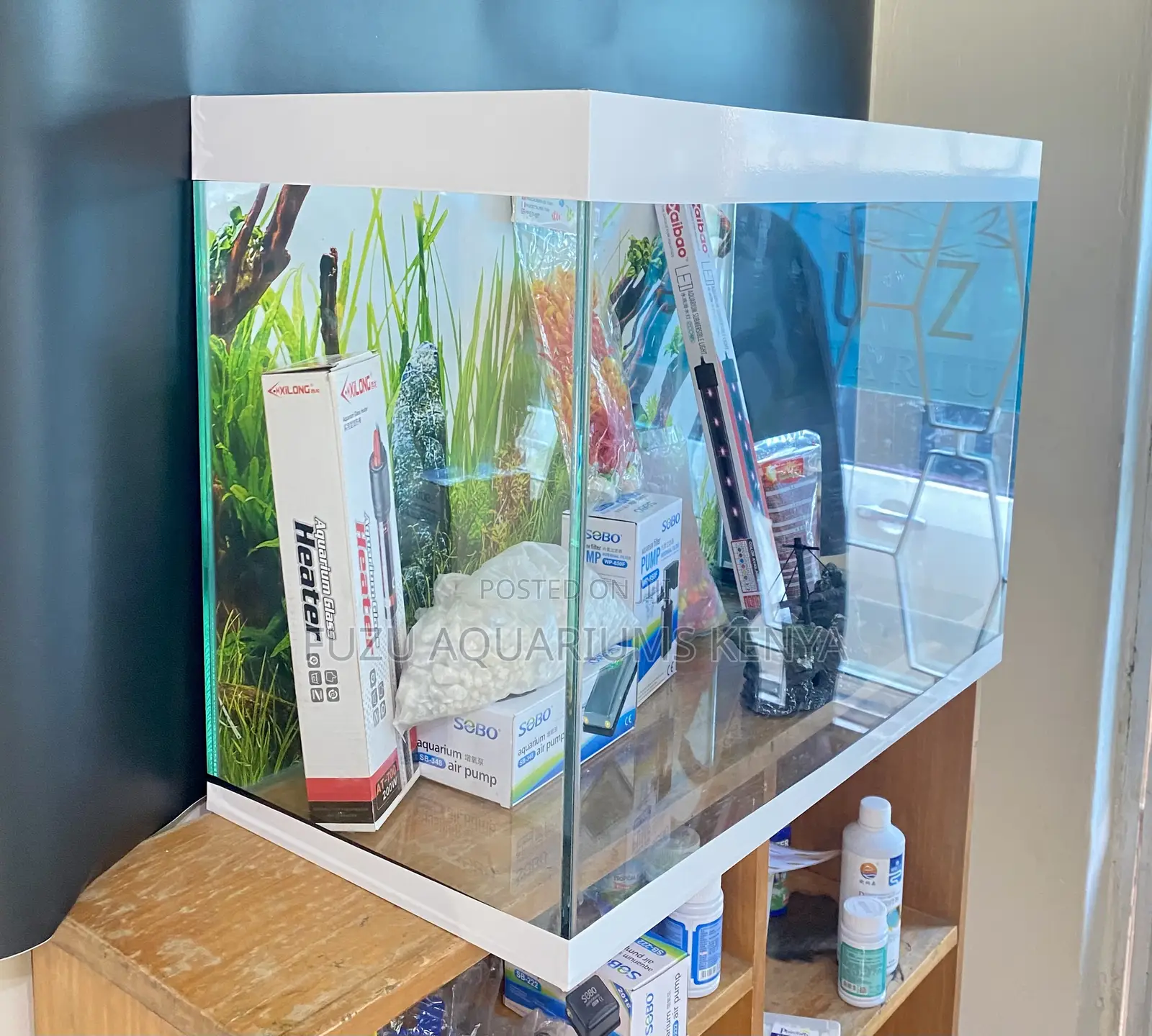 Quality Aquarium Kit for Fish Lovers