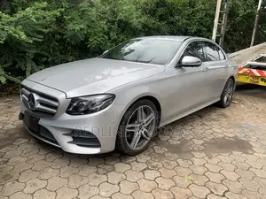 Mercedes-Benz E200 2018 Silver