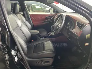 Toyota Harrier 2018 Black