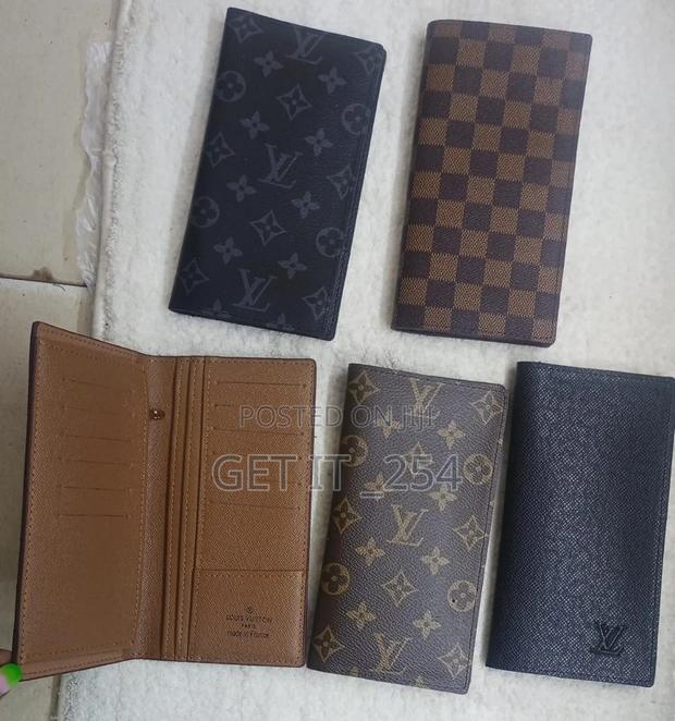 Lv Wallets Available - main view