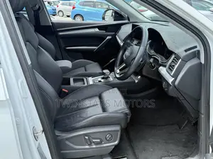 Audi Q5 2.0T Tech Premium AWD quattro 2018 White