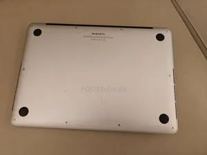 New Laptop Apple MacBook Pro 8GB Intel Core i5 SSD 256GB