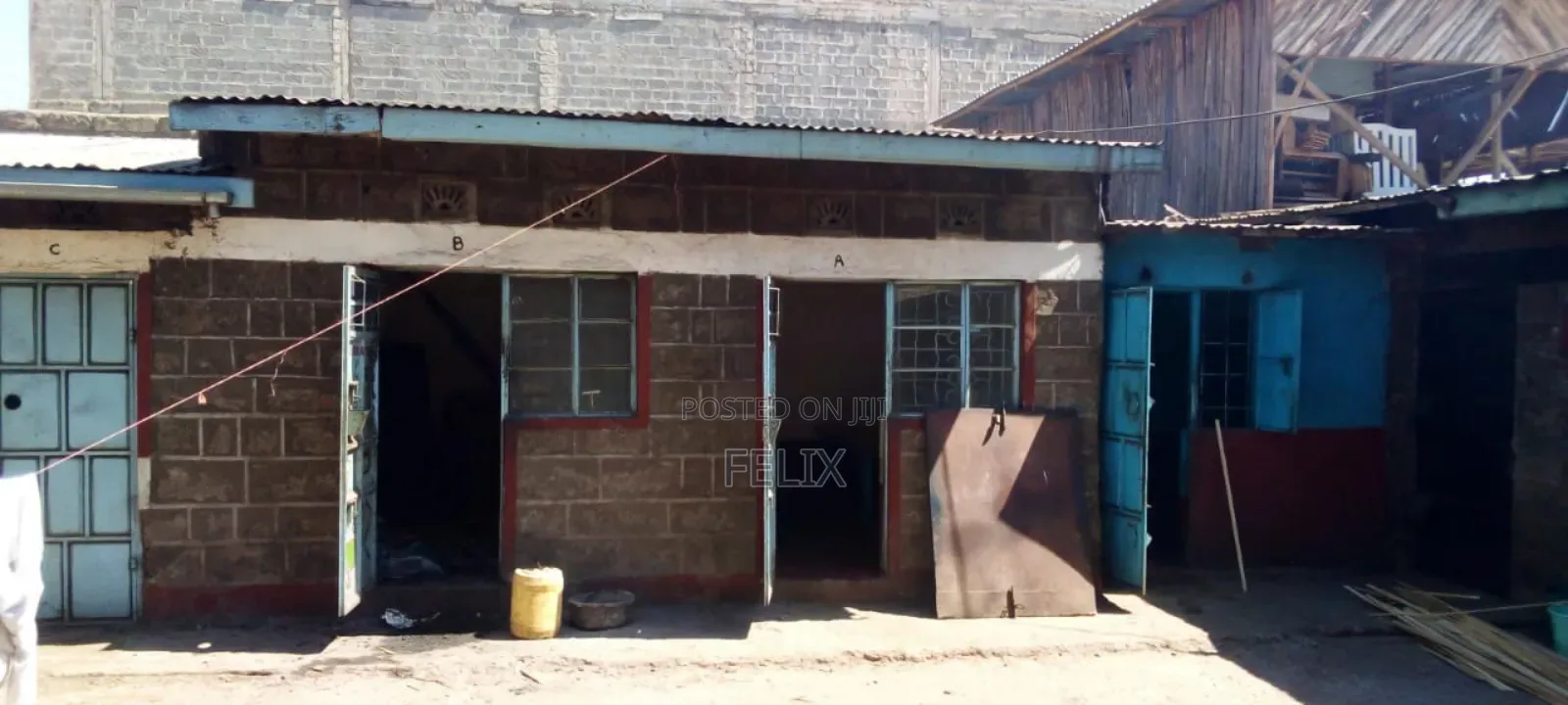 Chaka /Nyeri Kieni Touching Tarmac