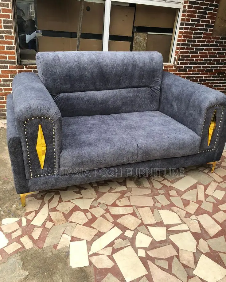 Regal Noir 2-Seater Sofa