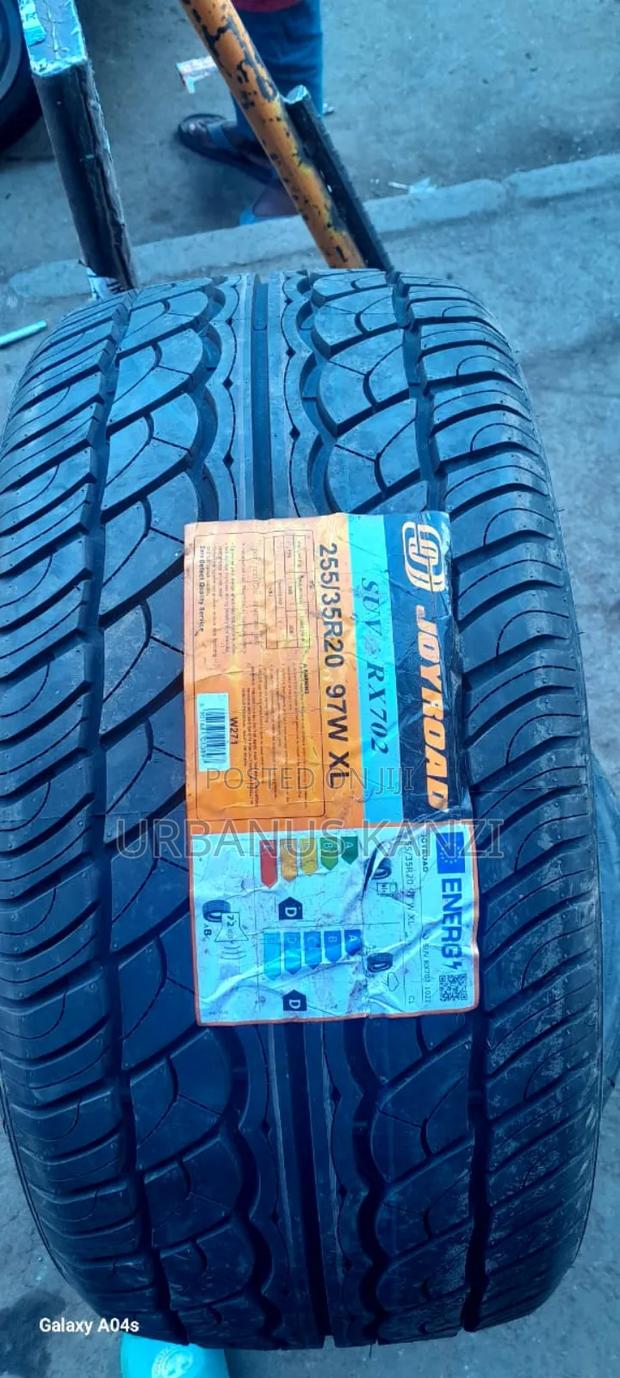 255/35r20 Joyroad Tyre - main view