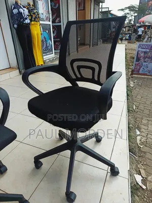 Black Adjustable Mesh Chair